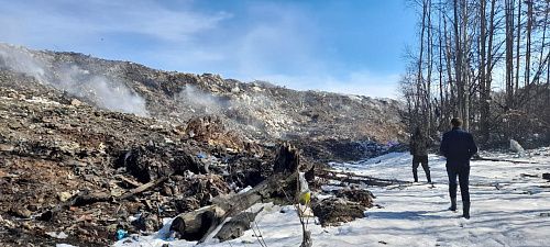 "Серовавтодор" накажут за эксплуатацию горящей свалки