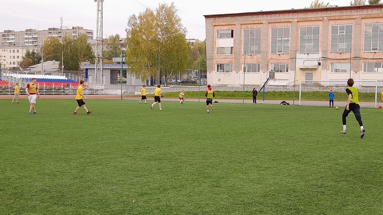 В студенческом футбольном турнире первыми стали будущие педагоги