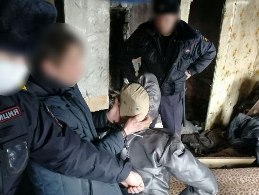 Осужден серовчанин, получавший пенсию за женщину, которую лишил жизни, спрятал в подполье, а позже закопал