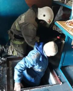 Пожарные помогли серовчанке, попавшей в ловушку в собственном гараже