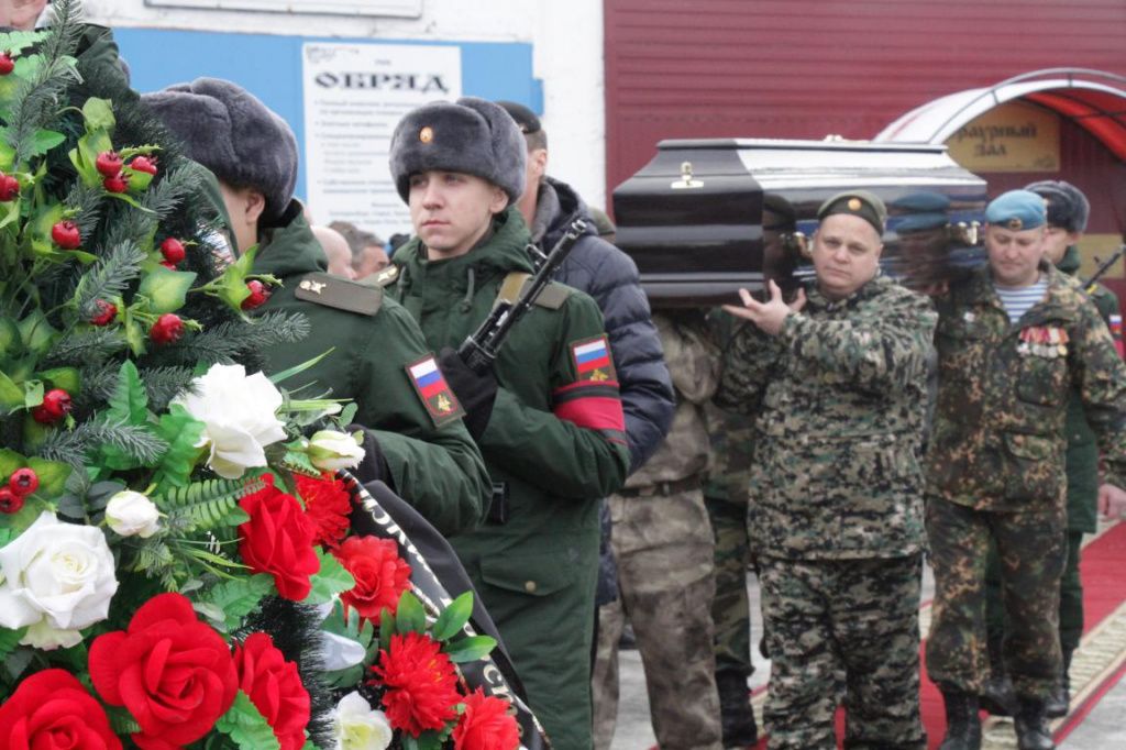 Родственники погибших мобилизованных. Похороны погибшего в спецоперации. Простились с погибшим на Украине. Простились с мобилизованным.