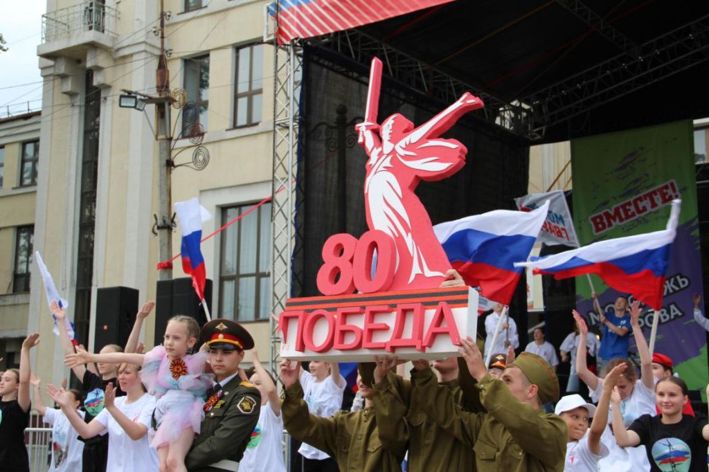 Во время праздника прошел танцевальный флешмоб. Фото: Анна Куприянова, "Глобус"