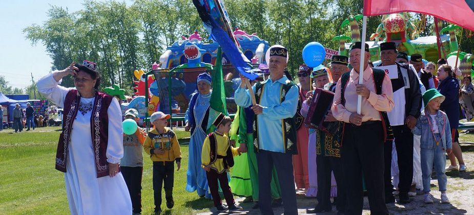 В Серове праздновали татаро-башкирский праздник Сабантуй