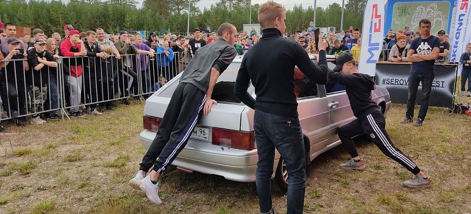 SerovAutoFest: монстры звука и "ковидный патруль"