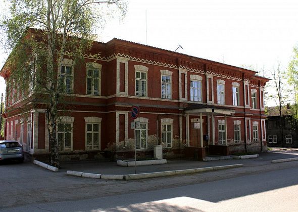 Серовская компания по лесопереработке, после вмешательства прокуратуры, окончательно выплатила долги своим работникам - больше миллиона рублей
