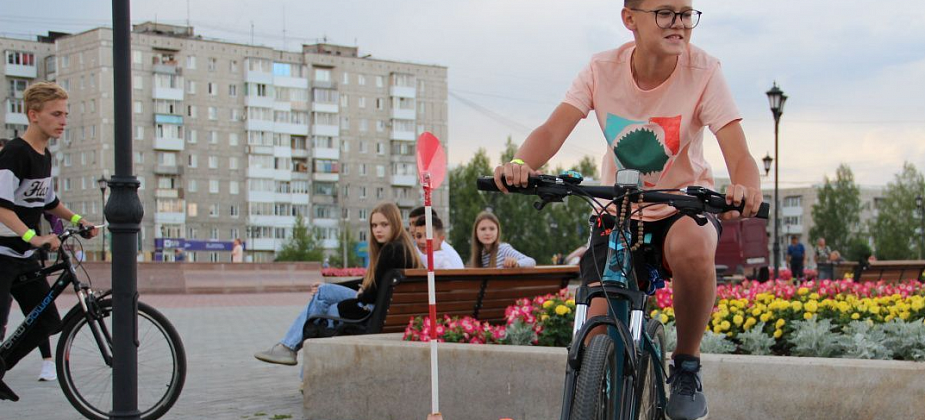 В Серове прошел семейный квест "Велопрогулка по городу"