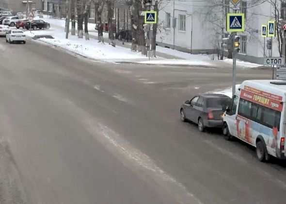 В Серове маршрутка попала в ДТП. Пострадал 12-летний пассажир