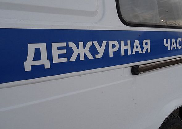 Серовчане попытались расплатиться "Билетом банка приколов", а когда не получилось, сбежали с продуктами