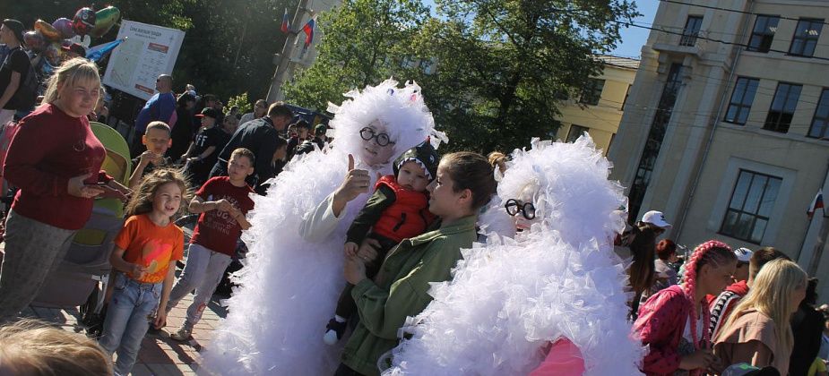 "Прекрасный и хрупкий мир детства". В Серове отметили День защиты детей 