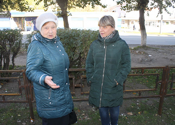 Жильцов дома, которые не согласны с местом размещения мини-рынка в Серове, попросили собрать подписи
