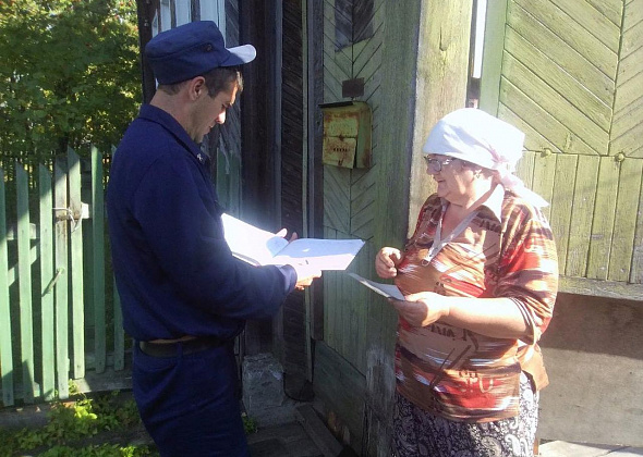 В Андриановичах и Ларьковке пожарные проводят акцию «Чистый лес - территория без огня»