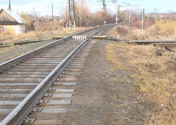 Серовская транспортная прокуратура помогла взыскать компенсацию морального вреда семье девочки, сбитой поездом