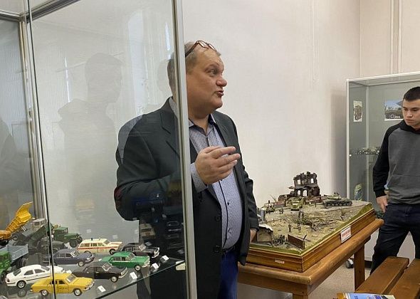 444 модели автомобилей заполнили “Гараж мечты”. В Серовском историческом музее новая выставка