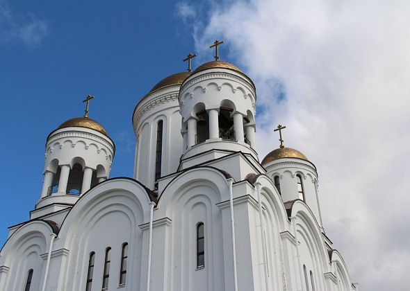 В Троицкую родительскую субботу серовчан приглашают помолиться за усопших