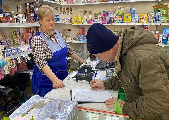 "Такой основательный мост хотят грохнуть". Жители Вятчино собирают подписи за сохранение автомобильного моста