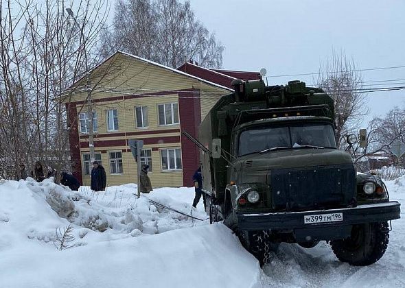 "Вертикаль" продолжает работу по замене труб в Серове