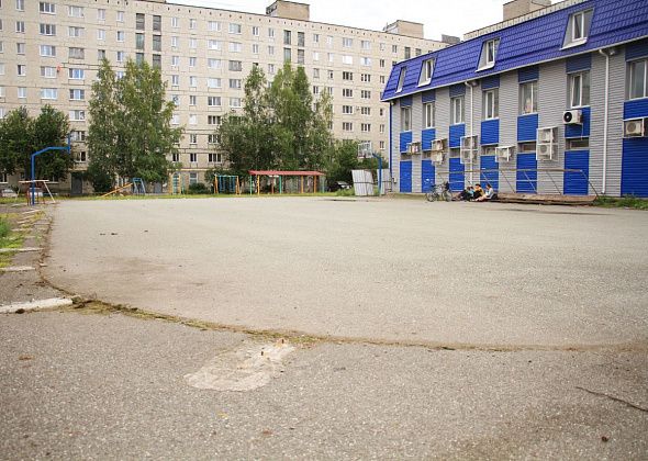 В Серове заменят коробку хоккейного корта «Юность»