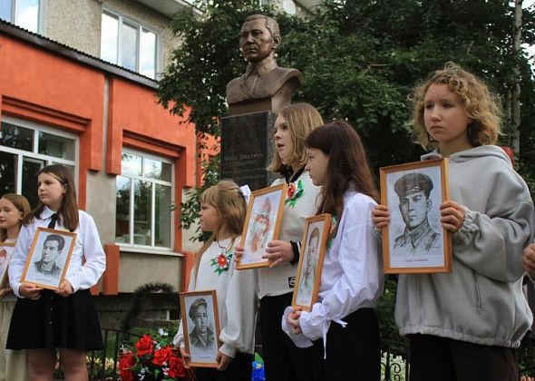 «Мы увековечиваем имя Мусы Джалиля». Серовчане почтили память советского и татарского поэта