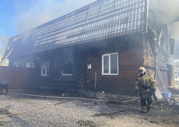 “До слез тронуло - сколько нам людей помогло”. Погорельцы благодарят серовчан за помощь