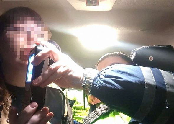 Госавтоинспекция Серова остановила очередного нетрезвого водителя. На этот раз - женщину