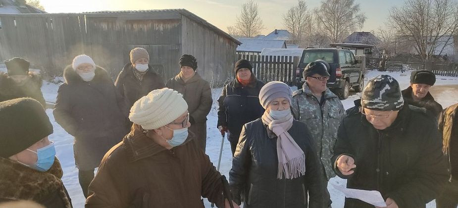 Жители поселка под Серовом негодуют из-за закрытия “неотложки”