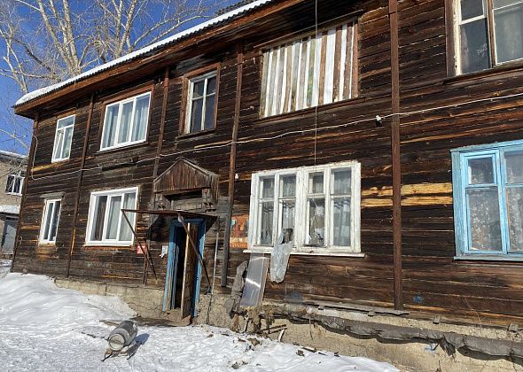 Следственный комитет возбудил уголовное дело о халатности из-за разваливающегося дома в Серове