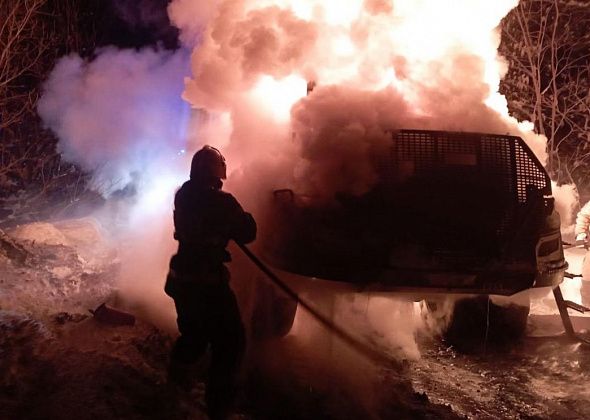 В Серове за сутки произошло два пожара. Горели форвардер и бытовка