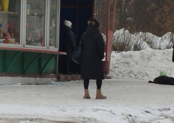 В центре Серова обнаружен труп мужчины
