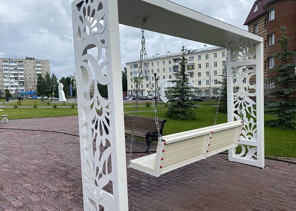 «Идешь по улице, а присесть некуда». Хватает ли серовчанам скамеек и что нужно благоустроить?