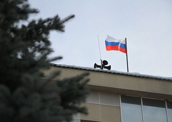 У администрации Серова отремонтируют кровлю, а еще потолки в актовом зале и фойе