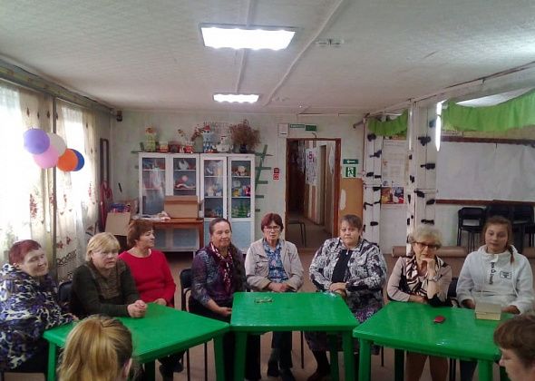 Жители Марсят читали стихи Асадова