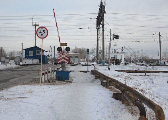 В Серове на железнодорожном переезде будут менять настил