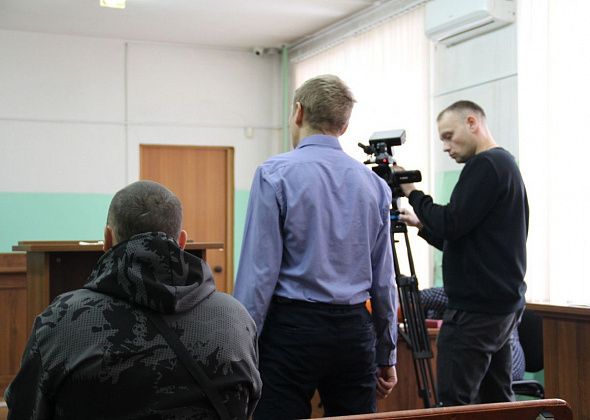 Судить живодеров, до смерти запинавших собаку на глазах у маленькой серовчанки, продолжат в мае
