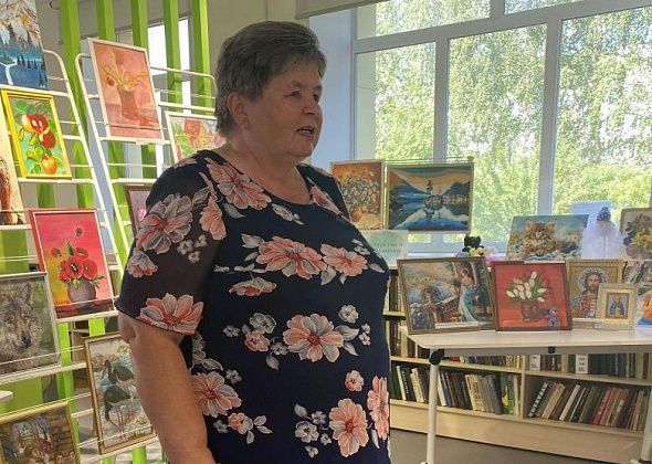 Серовчан приглашают в Центральную библиотеку на выставку творчества инвалидов “От сердца к сердцу”