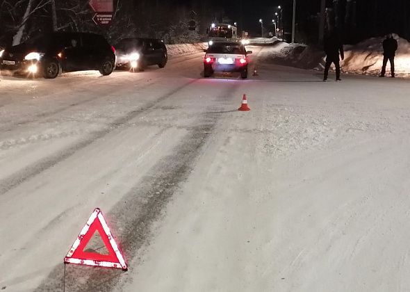 ﻿Госавтоинспекция Серова устанавливает обстоятельства ДТП в поселке Энергетиков. Там пострадали две женщины