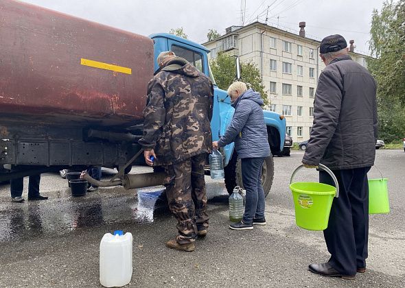 "Вода становится угрозой для жизни и здоровья людей". Жительница Вятчино высказалась о воде в поселке