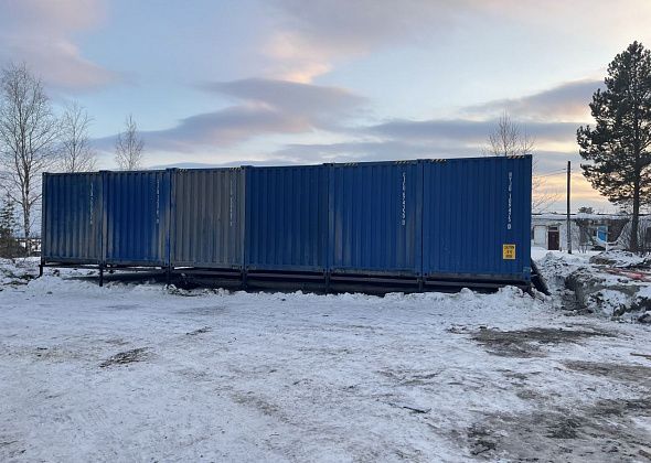 На стройплощадке морга в Серове установили модули