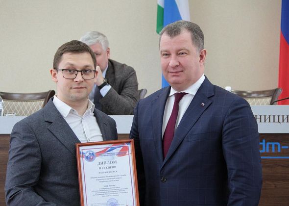 Подготовка к празднику и весенняя уборка. В мэрии Серова прошло расширенное аппаратное совещание