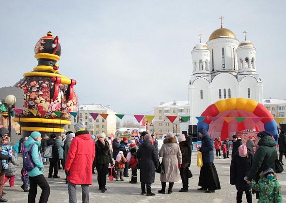 ДКМ Серова купил декоративные и надувные конструкции для проведения Масленицы и других праздников