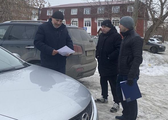 Власти Серова хотят снести незаконно установленное кафе. Владелец здания против