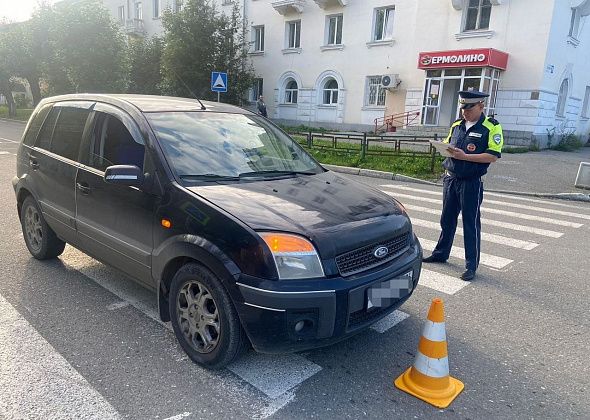 В Серове водитель с многолетним стажем наехал на “зебре” на пешеходов