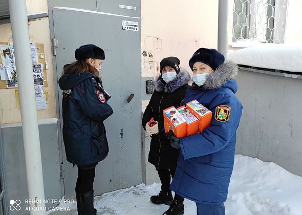 МЧС приняло участие в «Рождественском» профилактическом рейде, который прошел в Серове