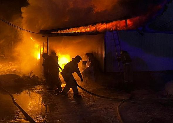 В коллективном саду «Волна» под Серовом горел дом