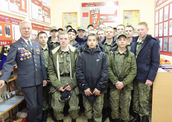 Кадеты побывали на экскурсии в полиции Серова