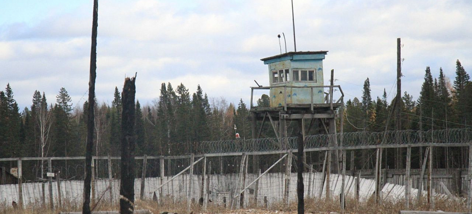 “Лагерь смерти”, который призывали закрыть правозащитники, сгорел сам. “Брошенные зоны”: спецрепортаж из Надымовки, Екатерининки и Лангура