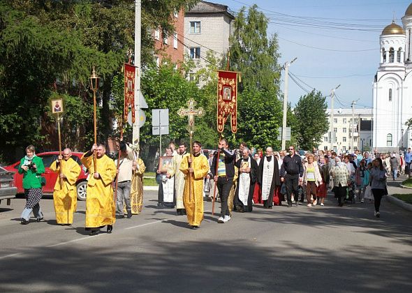 В Серове Светлую Пасху отметят крестным ходом, праздничным концертом и встречей благодатного огня