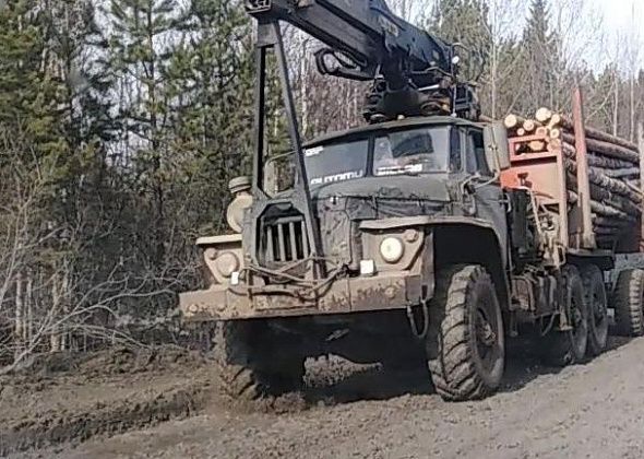 "Большегрузы просто разобьют дорогу". Житель Первомайского переживает за отремонтированную дорогу