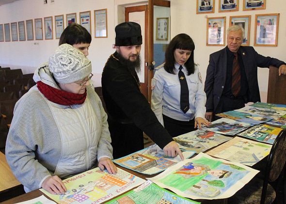 В Серове подвели итоги конкурса рисунков «Полиция глазами детей - 2019»