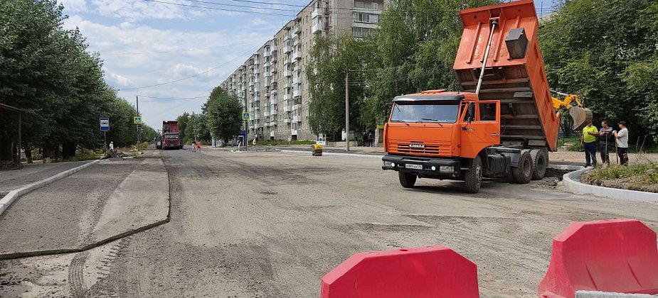 "Господа градохозяева, вы из своих кабинетов вообще выходите?". Серовчане активно обсуждают ремонт дорог