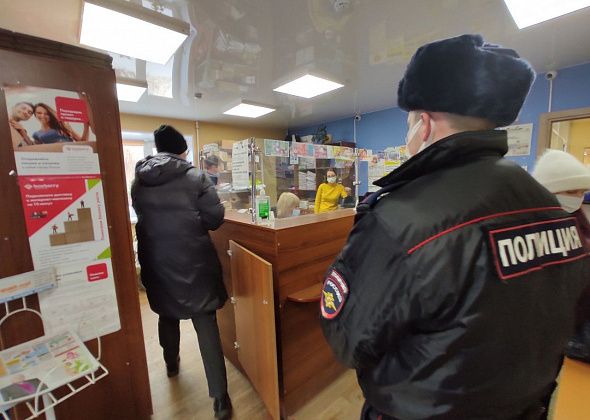 Полиция изымает тираж свежего “Глобуса”. До читателей пресса не дошла 